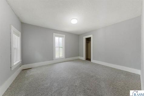 229 Locke Street Mankato MN 56001