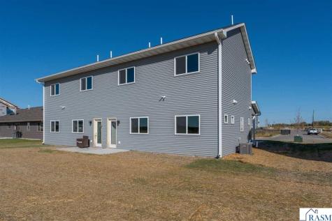 3129 & 3131 Noble Drive Mankato MN 56003