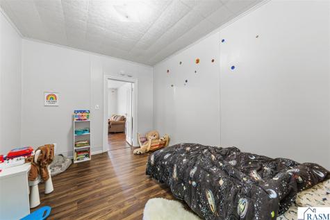 1104 N 5th Street Mankato MN 56001