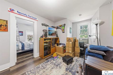 1104 N 5th Street Mankato MN 56001