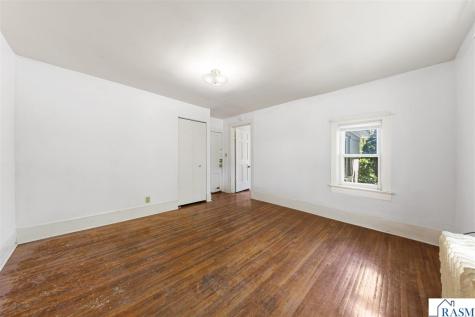 1104 N 5th Street Mankato MN 56001