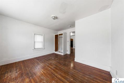 1104 N 5th Street Mankato MN 56001