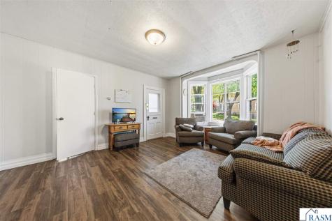 1104 N 5th Street Mankato MN 56001