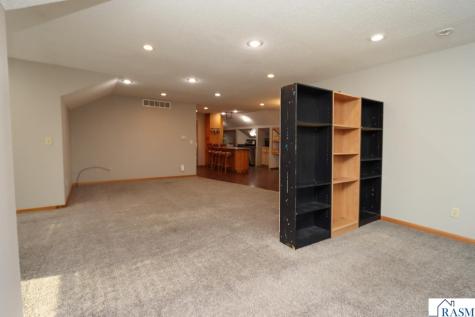 196 W Main Street Elysian MN 56028