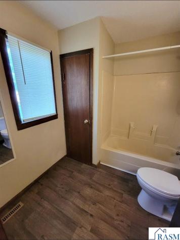 802 Lehiller Street Mankato MN 56001