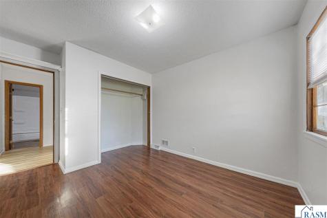802 Lehiller Street Mankato MN 56001