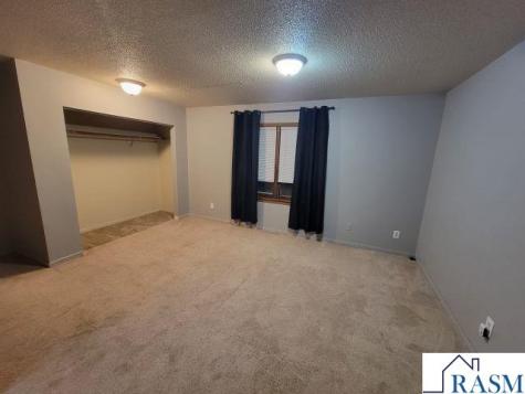 802 Lehiller Street Mankato MN 56001