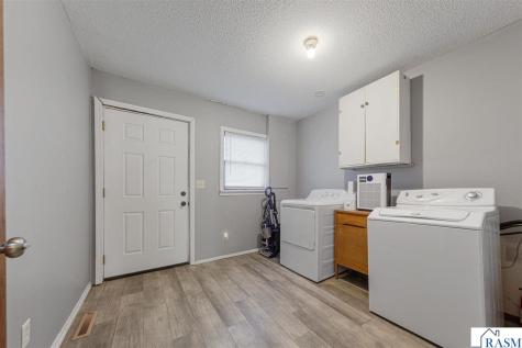 802 Lehiller Street Mankato MN 56001