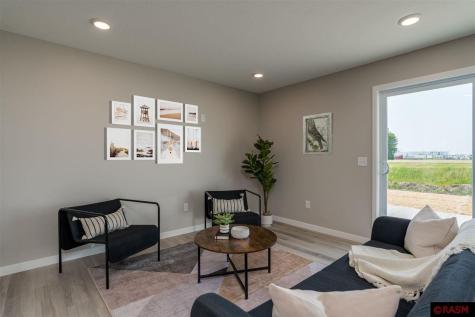 3216 Scotch Lane Mankato MN 56001