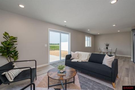 3216 Scotch Lane Mankato MN 56001
