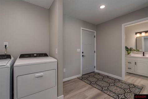 3216 Scotch Lane Mankato MN 56001