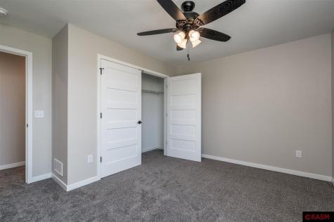3216 Scotch Lane Mankato MN 56001