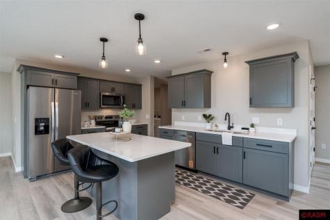 3216 Scotch Lane Mankato MN 56001