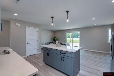 3216 Scotch Lane Mankato MN 56001
