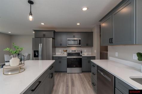 3216 Scotch Lane Mankato MN 56001