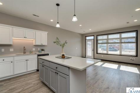 405 Prairie Rose Trail Mankato MN 56001