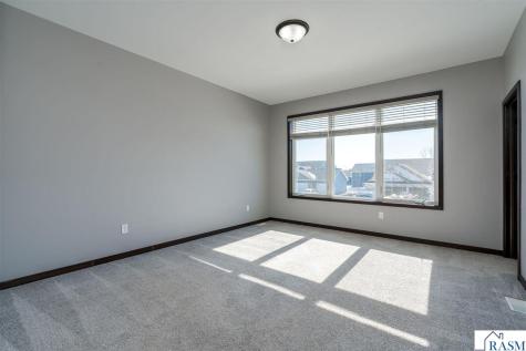 405 Prairie Rose Trail Mankato MN 56001
