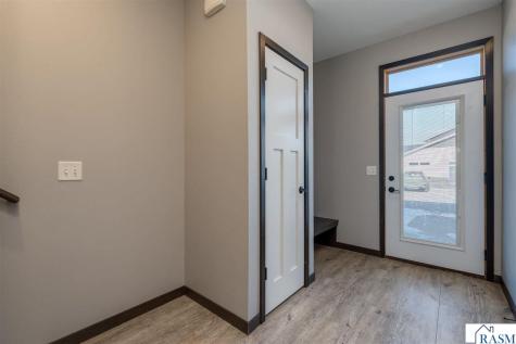 405 Prairie Rose Trail Mankato MN 56001