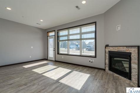 405 Prairie Rose Trail Mankato MN 56001