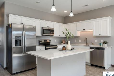 405 Prairie Rose Trail Mankato MN 56001