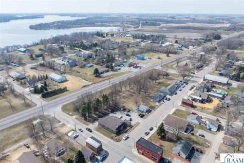 220 SW Maple Avenue Elysian MN 56028