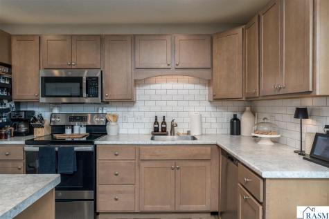 220 SW Maple Avenue Elysian MN 56028