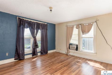 5 N Front Street New Ulm MN 56073