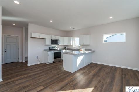 3117 & 3119 Noble Drive Mankato MN 56003