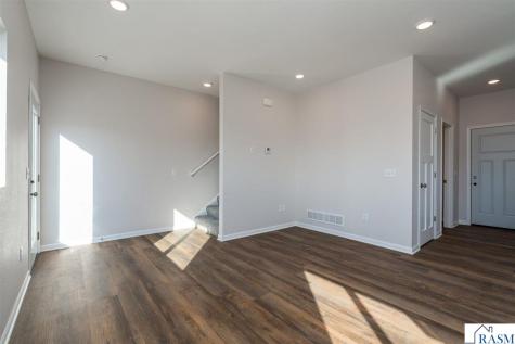 3117 & 3119 Noble Drive Mankato MN 56003