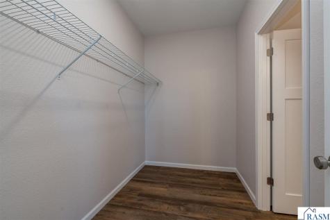 3117 & 3119 Noble Drive Mankato MN 56003