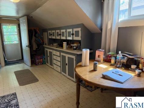 210 Thompson Street Mankato MN 56001