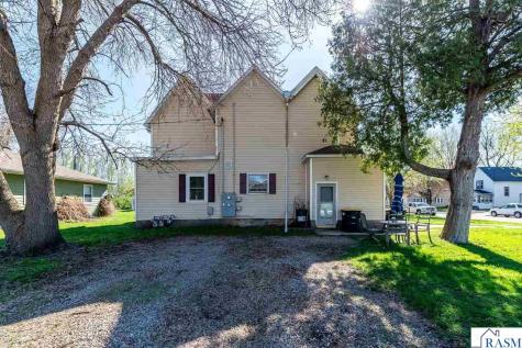 405 E 8th Street Blue Earth MN 56013