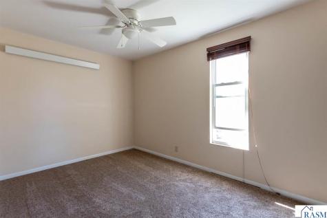 405 E 8th Street Blue Earth MN 56013