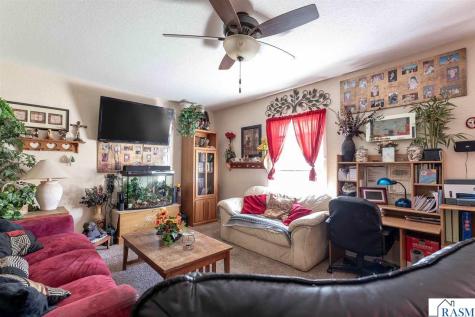 405 E 8th Street Blue Earth MN 56013