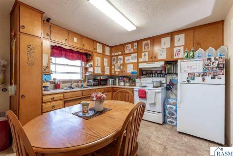 405 E 8th Street Blue Earth MN 56013