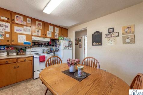 405 E 8th Street Blue Earth MN 56013