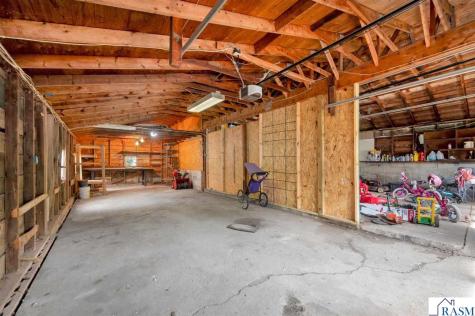 104 NE Frank Avenue Elysian MN 56028