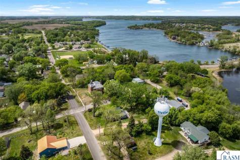 104 NE Frank Avenue Elysian MN 56028