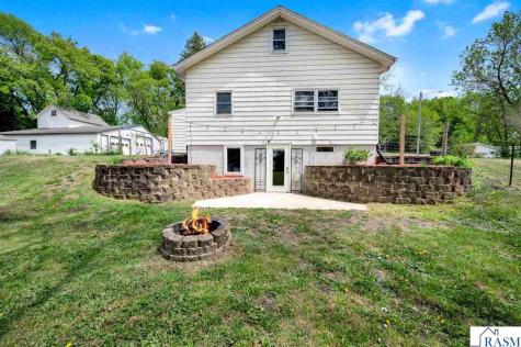 104 NE Frank Avenue Elysian MN 56028