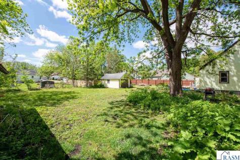 610 SE 3rd Avenue Waseca MN 56093