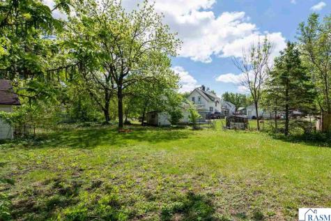 610 SE 3rd Avenue Waseca MN 56093