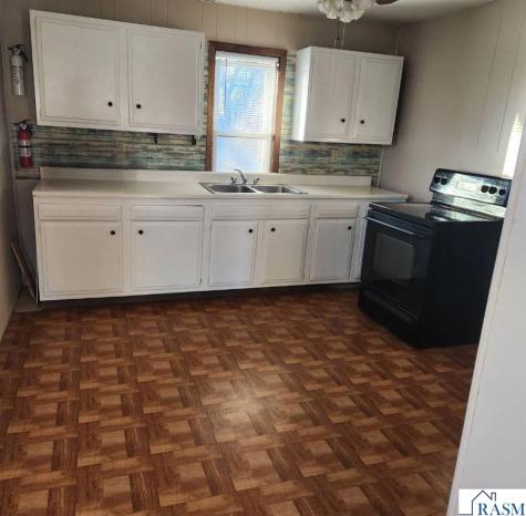 100 NW Greenback Street Sleepy Eye MN 56085