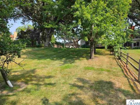 408 Main Street Le Sueur MN 56058