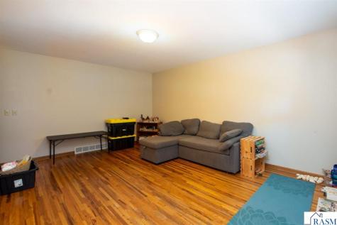 706 N 8th Street St. Peter MN 56082