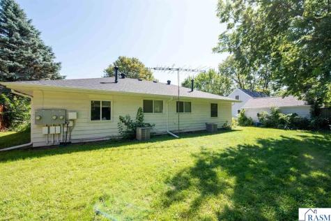 706 N 8th Street St. Peter MN 56082