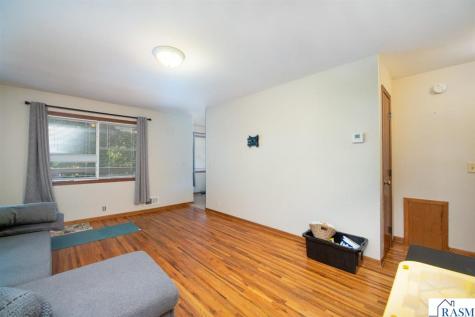 706 N 8th Street St. Peter MN 56082