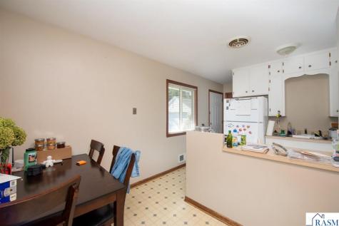 706 N 8th Street St. Peter MN 56082