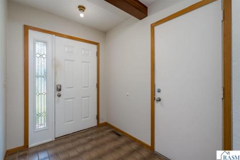 2230-2228 W Dream Drive North Mankato MN 56003