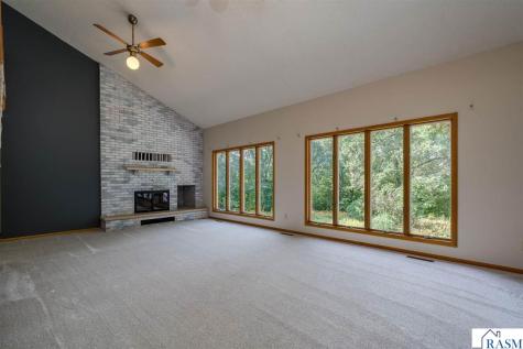 2230-2228 W Dream Drive North Mankato MN 56003