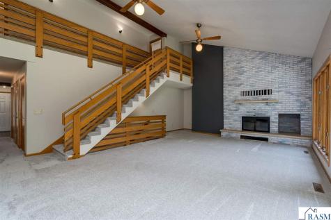 2230-2228 W Dream Drive North Mankato MN 56003